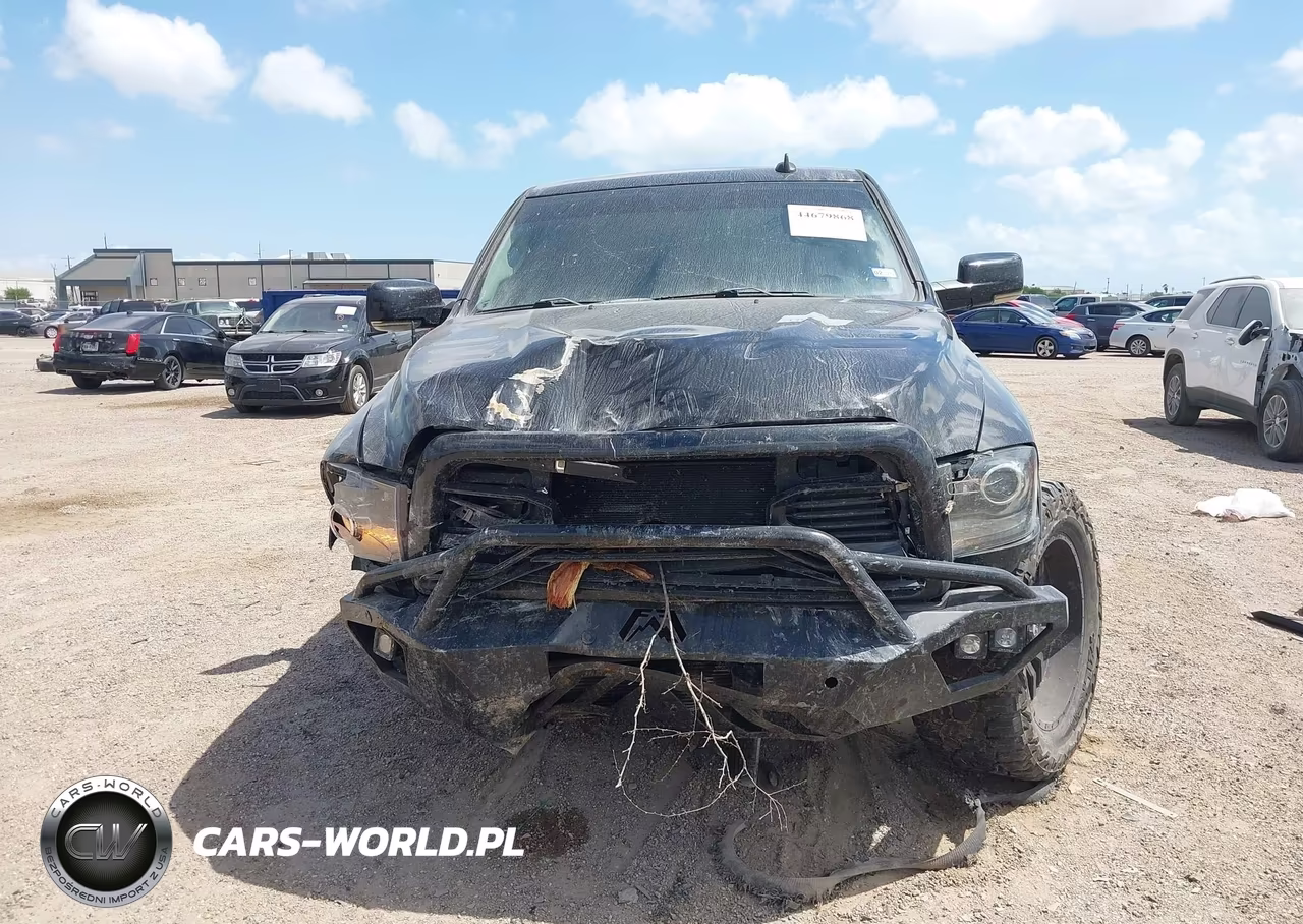 2018 Ram 2500 Laramie 4X4 6'4 Box VIN:3C6UR5FL0JG405981 - 12