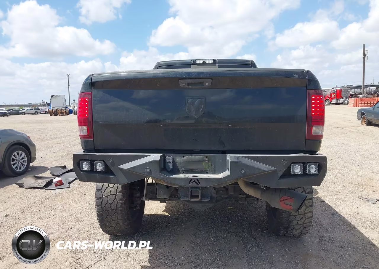 2018 Ram 2500 Laramie 4X4 6'4 Box VIN:3C6UR5FL0JG405981 - 16