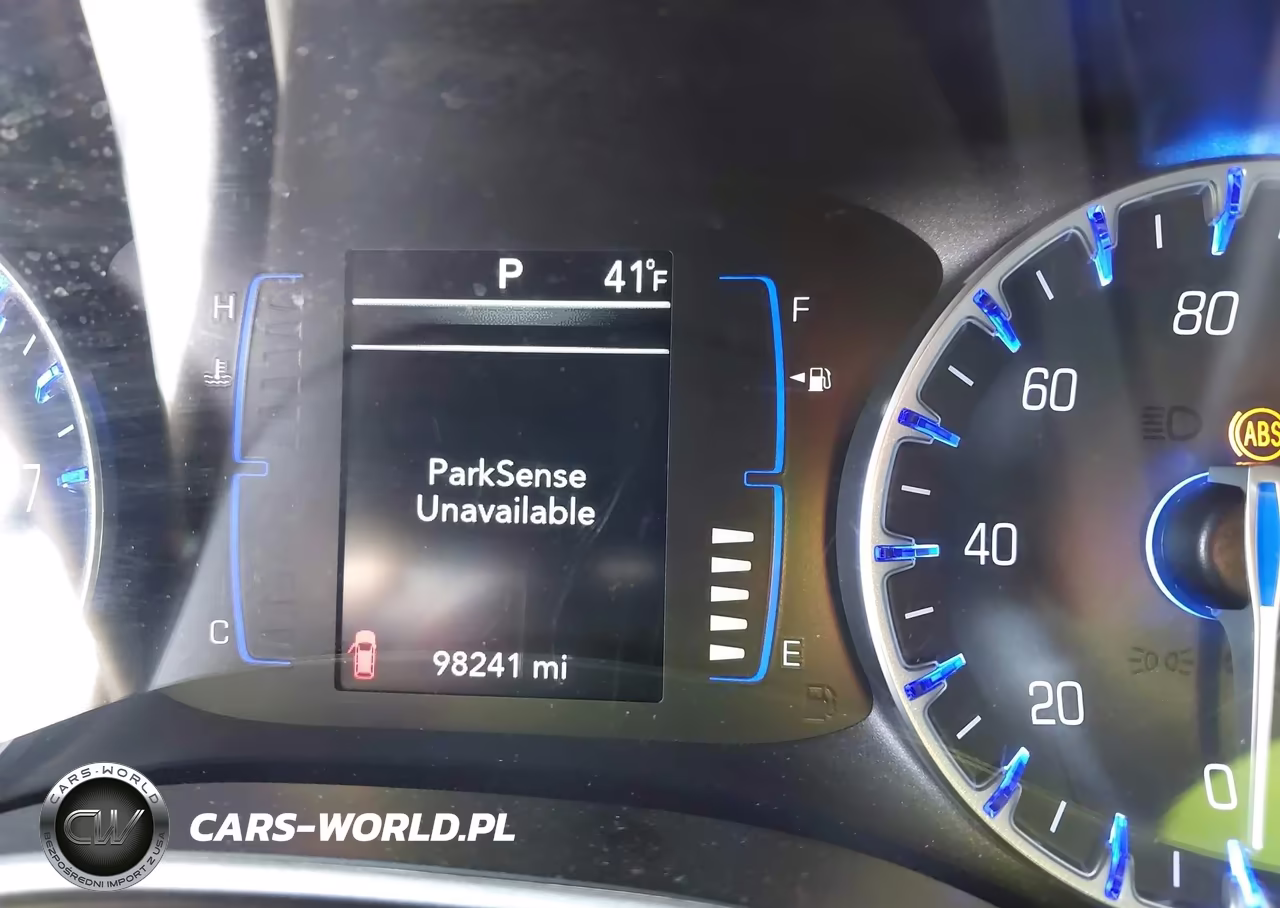 2018 Chrysler Pacifica Touring L VIN:2C4RC1BG9JR261150 - 15