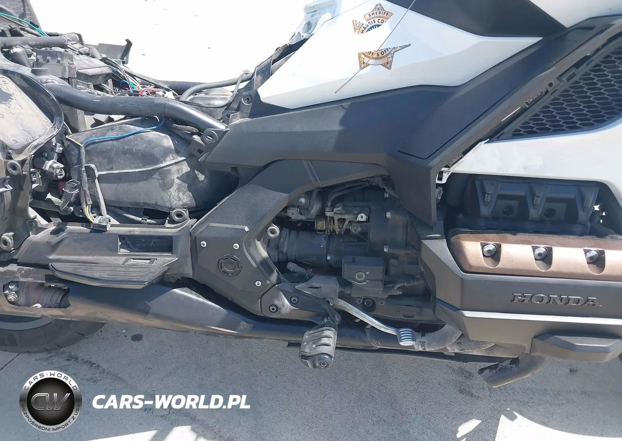 2023 Honda Gl1800 VIN:JH2SC790XPK500443 - 8