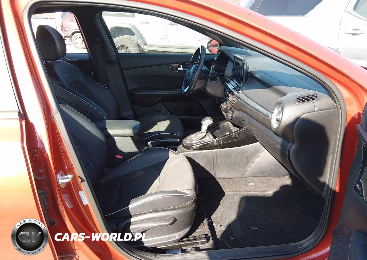 2020 Kia Forte Gt-Line VIN:3KPF34ADXLE141602 - 5