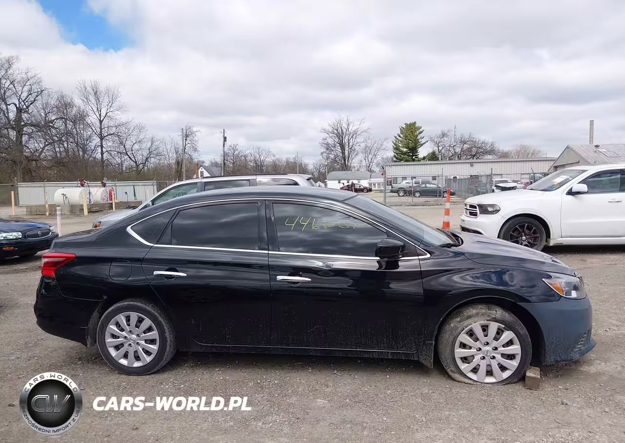 2017 Nissan Sentra S VIN:3N1AB7APXHY380052 - 13