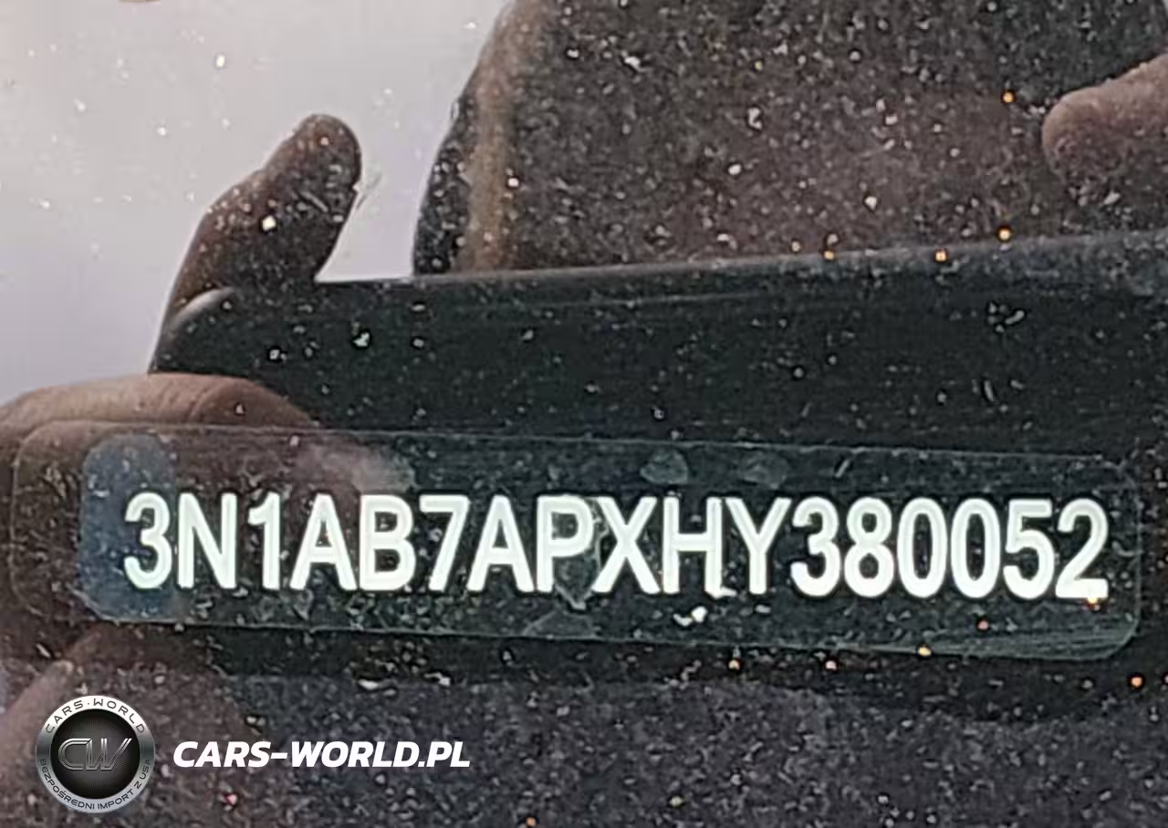 2017 Nissan Sentra S VIN:3N1AB7APXHY380052 - 9