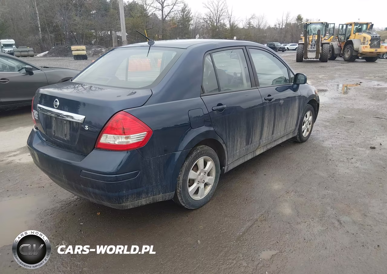 2010 Nissan Versa 1.8Sl VIN:3N1BC1AP0AL377355 - 4