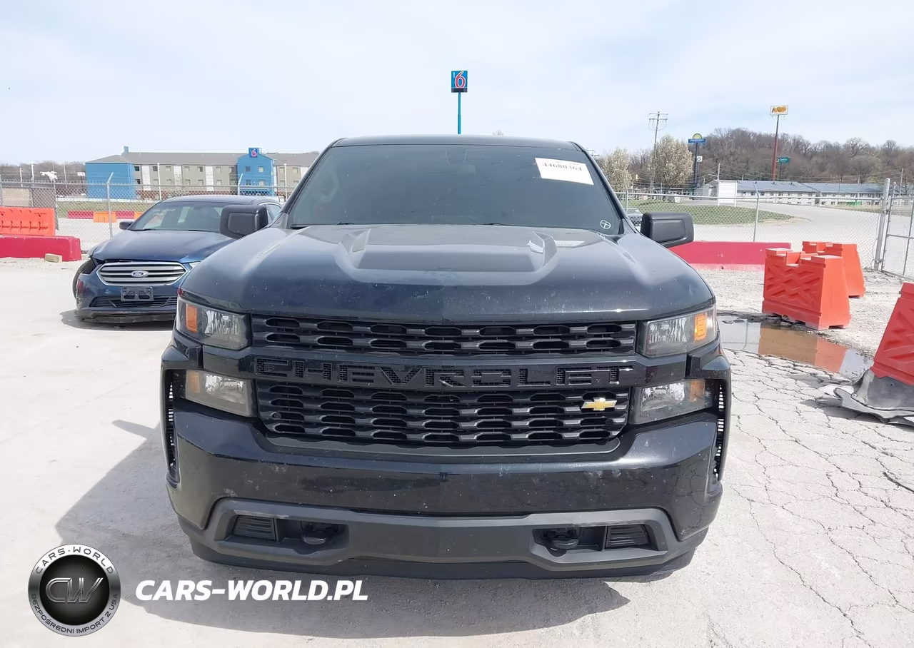 2020 Chevrolet Silverado 1500 Custom VIN:1GCUYBEF9LZ311185 - 12