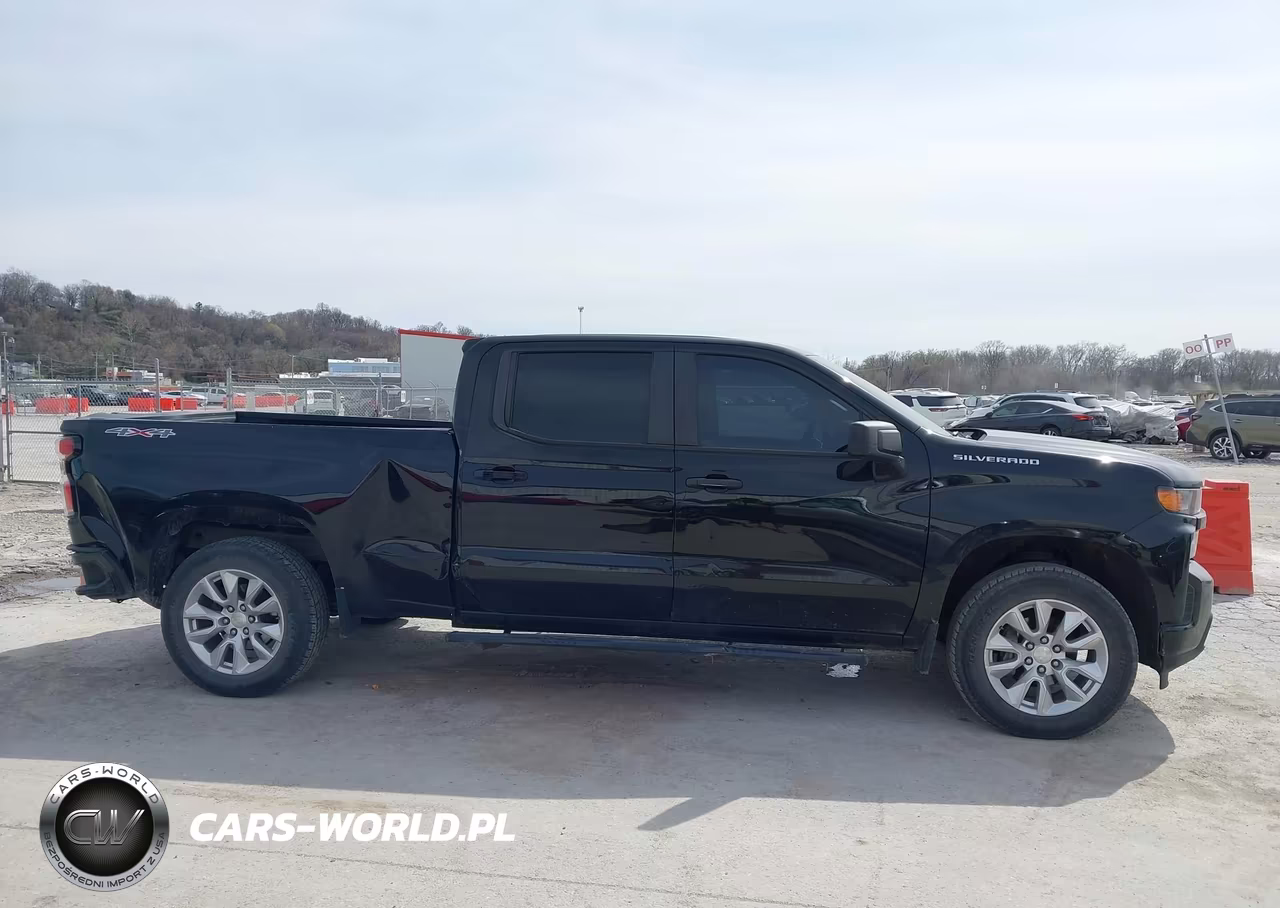 2020 Chevrolet Silverado 1500 Custom VIN:1GCUYBEF9LZ311185 - 13
