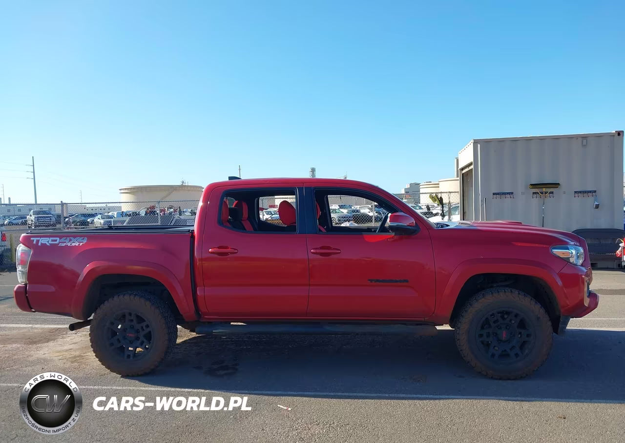 2022 Toyota Tacoma VIN:3TYCZ5AN7NT080741 - 13