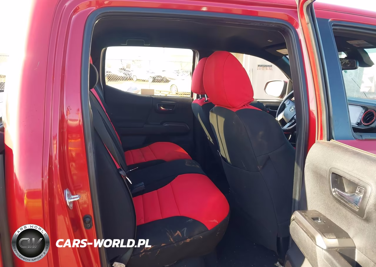 2022 Toyota Tacoma VIN:3TYCZ5AN7NT080741 - 8