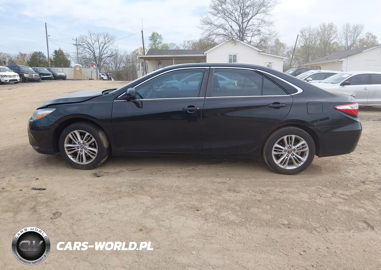2015 Toyota Camry Se VIN:4T1BF1FK3FU934060 - 15