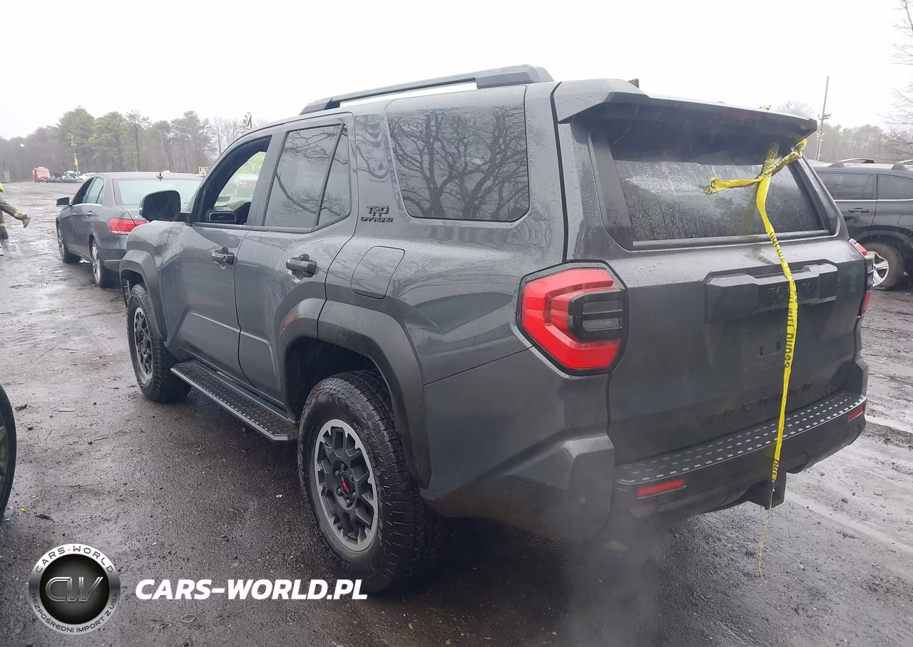 2025 Toyota 4Runner Trd Off Road Premium VIN:JTEVA5BR7S5045692 - 3