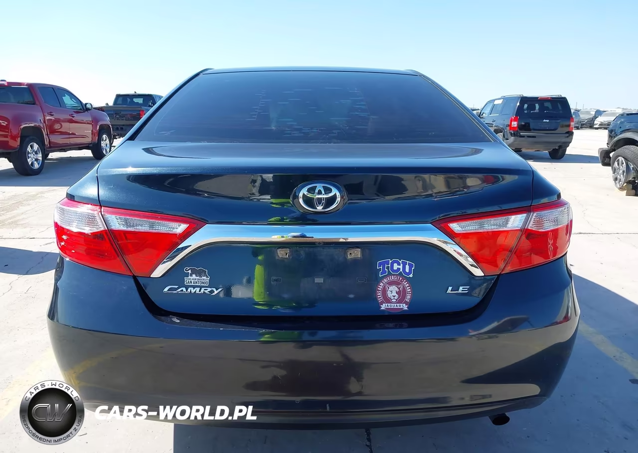 2017 Toyota Camry Le VIN:4T1BF1FK5HU311364 - 17