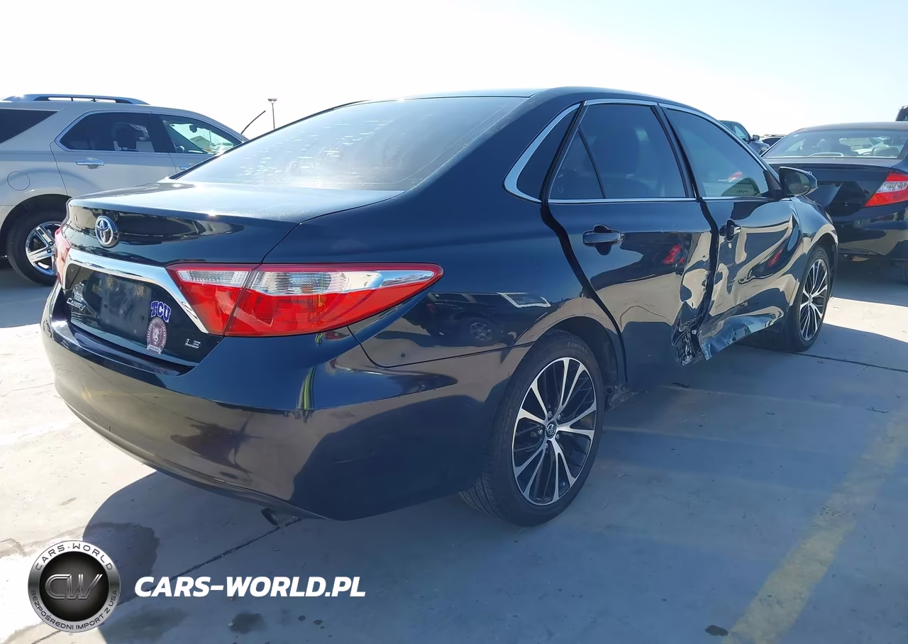 2017 Toyota Camry Le VIN:4T1BF1FK5HU311364 - 4