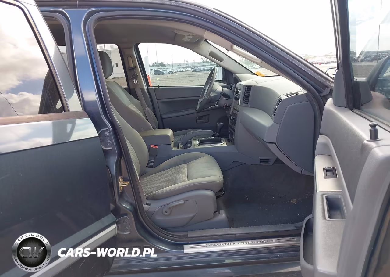 2007 Jeep Grand Cherokee Laredo VIN:1J8GS48K87C526478 - 18