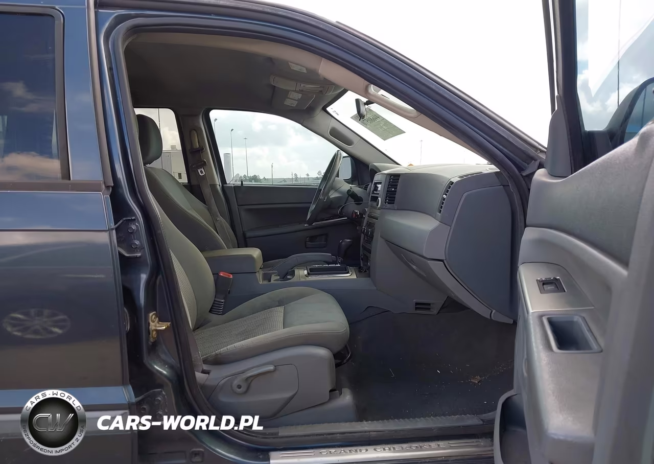 2007 Jeep Grand Cherokee Laredo VIN:1J8GS48K87C526478 - 5