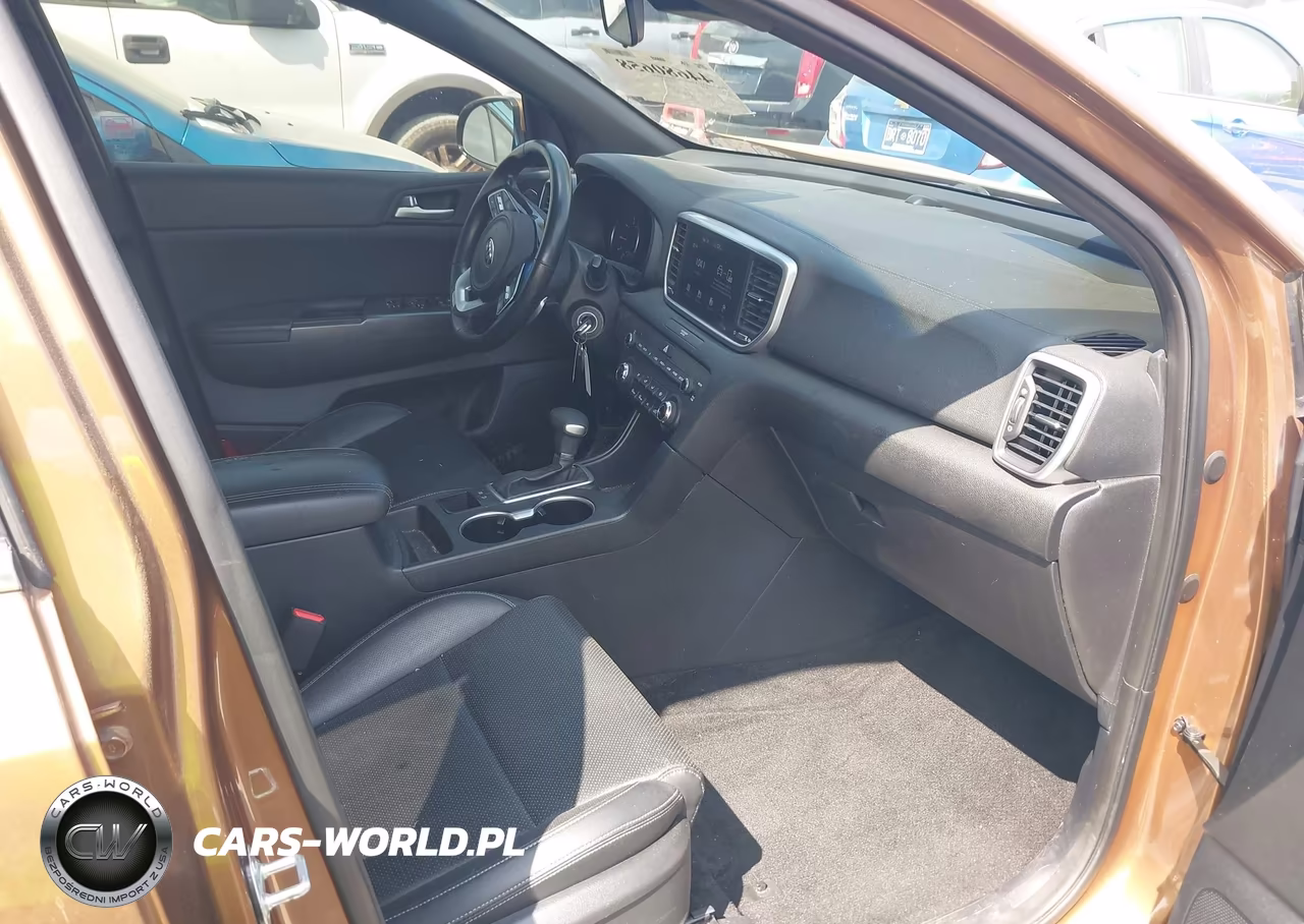 2020 Kia Sportage S VIN:KNDP63AC9L7823173 - 5