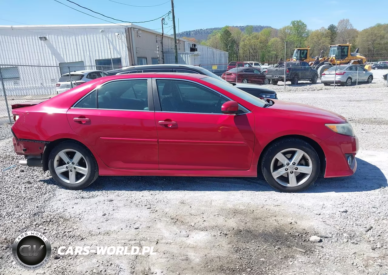 2014 Toyota Camry Se VIN:4T1BF1FK4EU855365 - 13