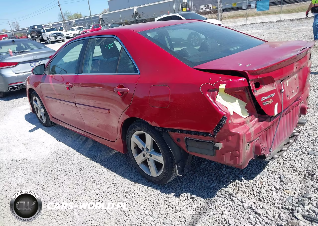2014 Toyota Camry Se VIN:4T1BF1FK4EU855365 - 3