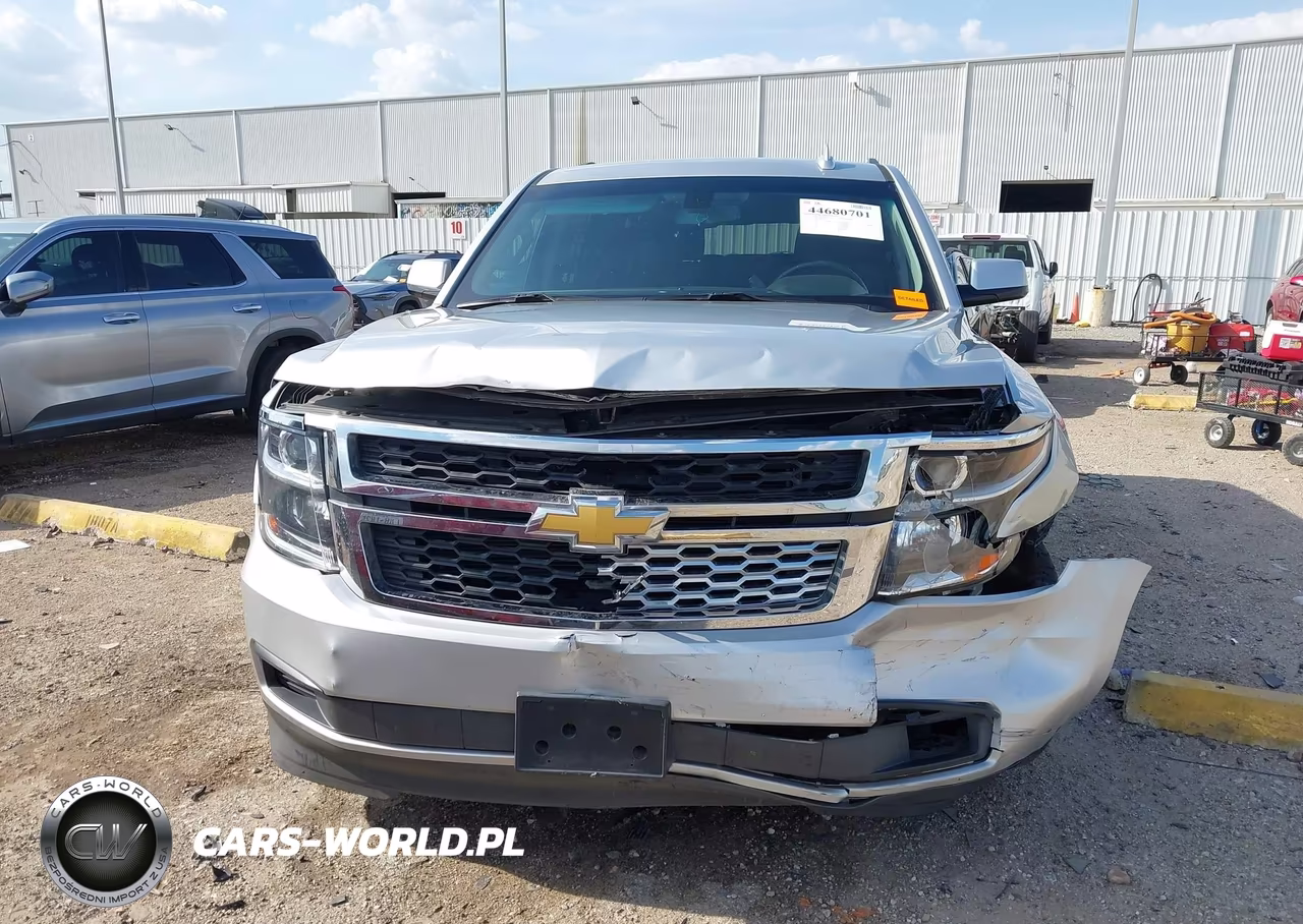 2017 Chevrolet Suburban Ls VIN:1GNSCGKC1HR338778 - 12