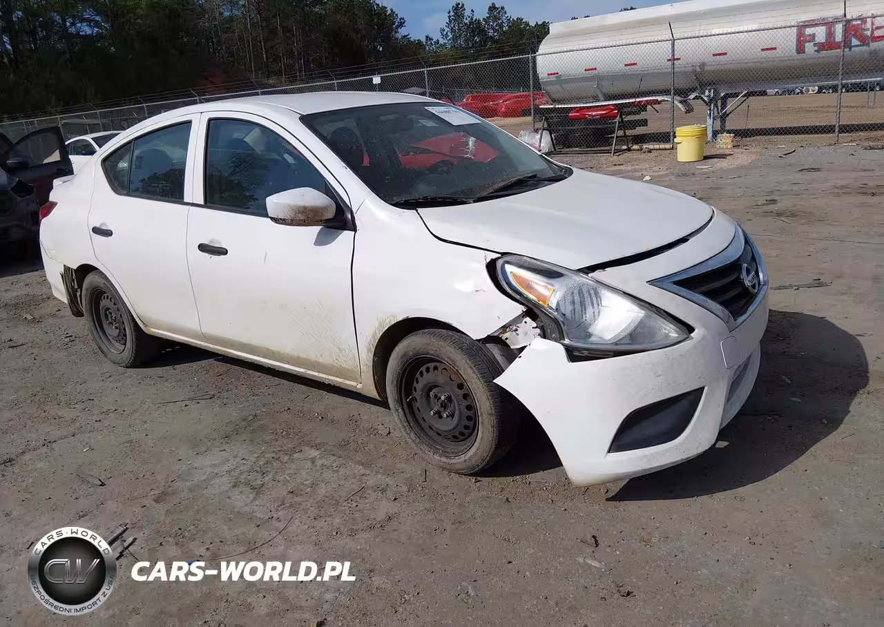 2018 Nissan Versa 1.6 S+