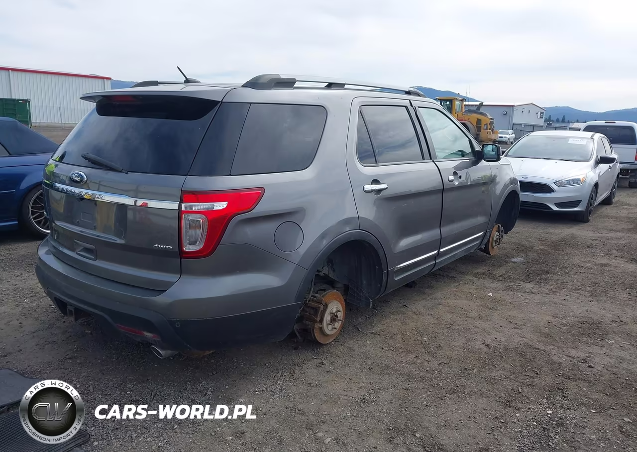 2012 Ford Explorer Xlt VIN:1FMHK8D80CGA87241 - 4