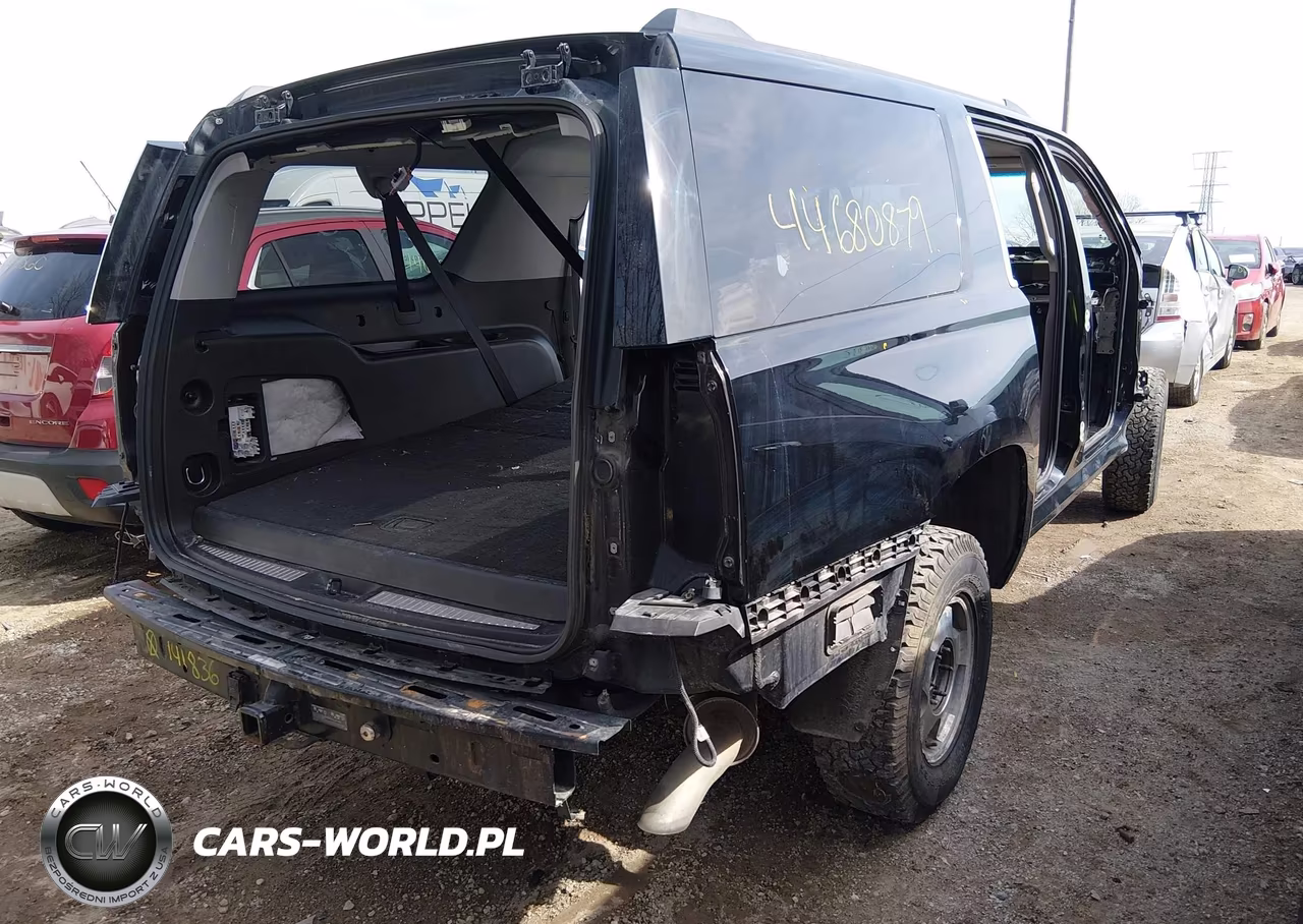 2019 GMC Yukon Xl Denali VIN:1GKS2HKJ7KR141836 - 4