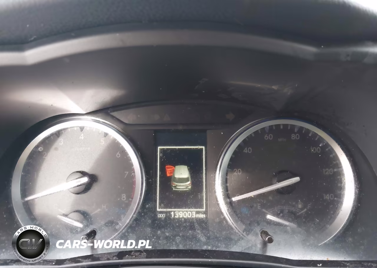 2019 Toyota Highlander Xle VIN:5TDJZRFH4KS590151 - 7