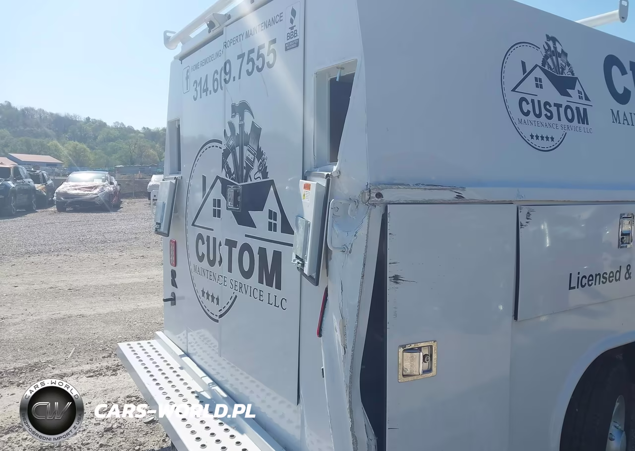 2025 Ford E-350 Cutaway VIN:1FDWE3FN8SDD01851 - 11