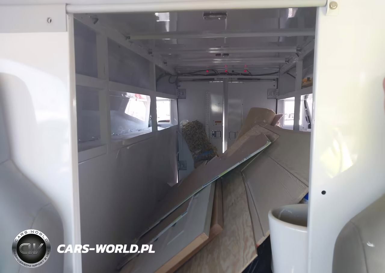 2025 Ford E-350 Cutaway VIN:1FDWE3FN8SDD01851 - 6
