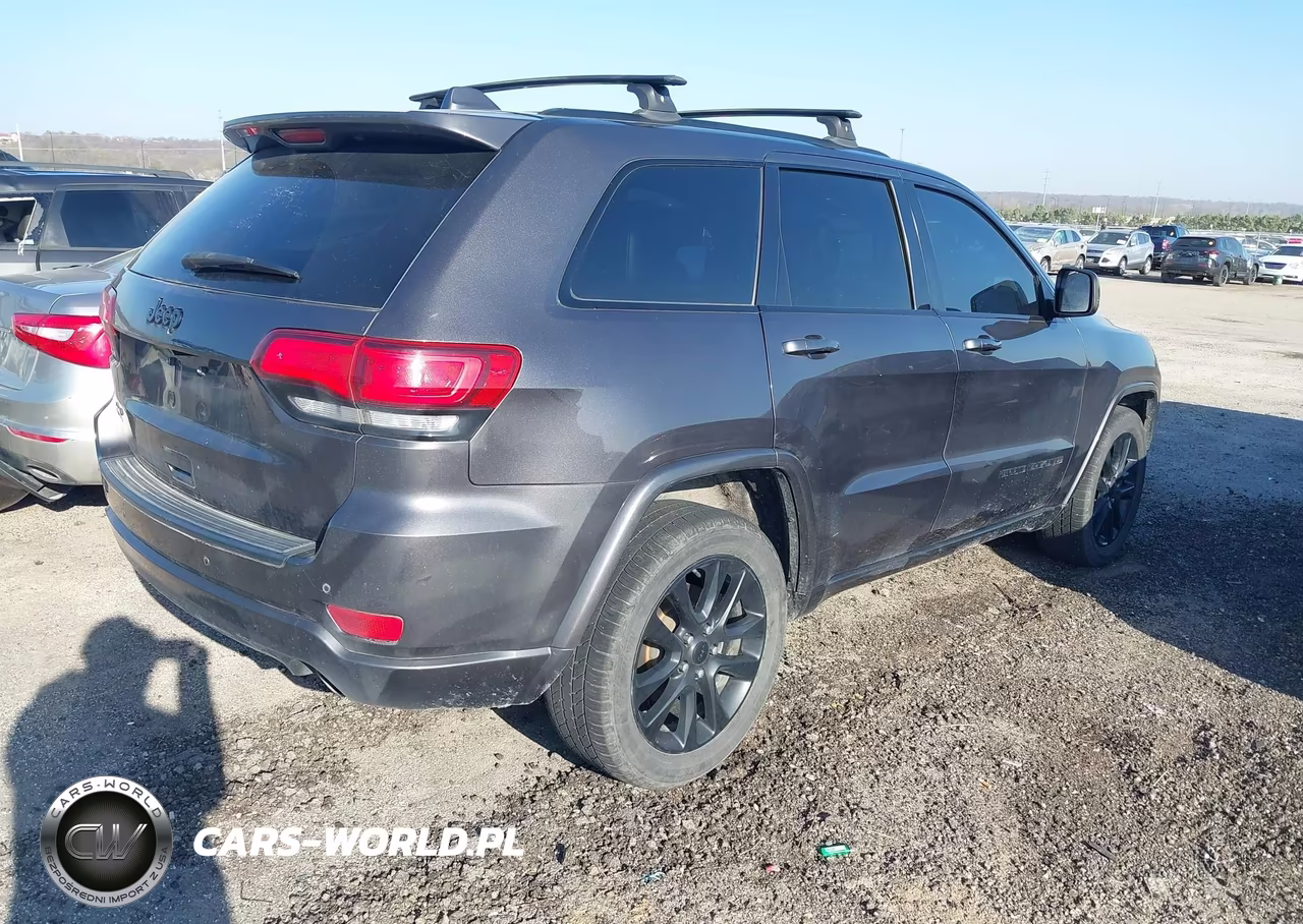 2019 Jeep Grand Cherokee Altitude 4X4 VIN:1C4RJFAG4KC659865 - 4