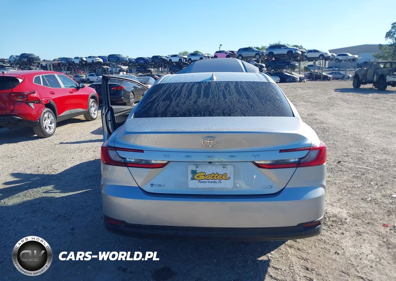2025 Toyota Camry Le VIN:4T1DAACK1SU587432 - 16