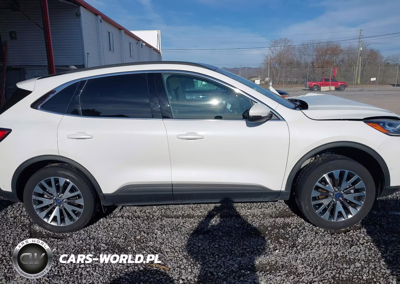 2020 Ford Escape Titanium VIN:1FMCU9J91LUC27466 - 13