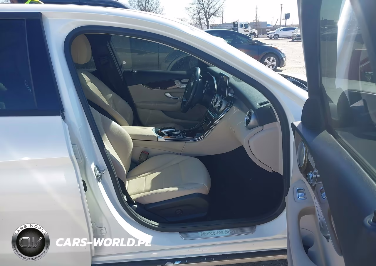 2017 Mercedes-Benz C 300 4Matic VIN:55SWF4KB8HU210985 - 5