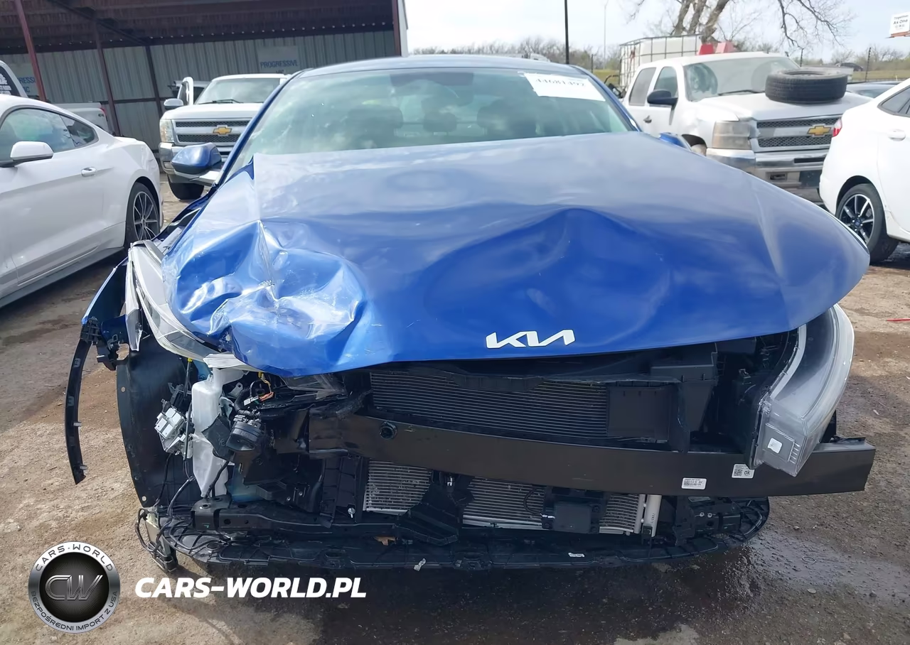 2025 Kia K4 Lxs VIN:3KPFT4DE1SE169968 - 13
