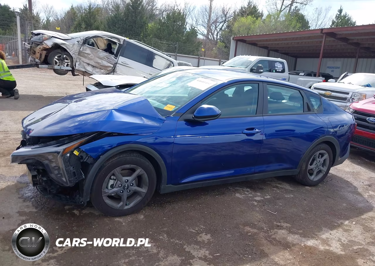 2025 Kia K4 Lxs VIN:3KPFT4DE1SE169968 - 15