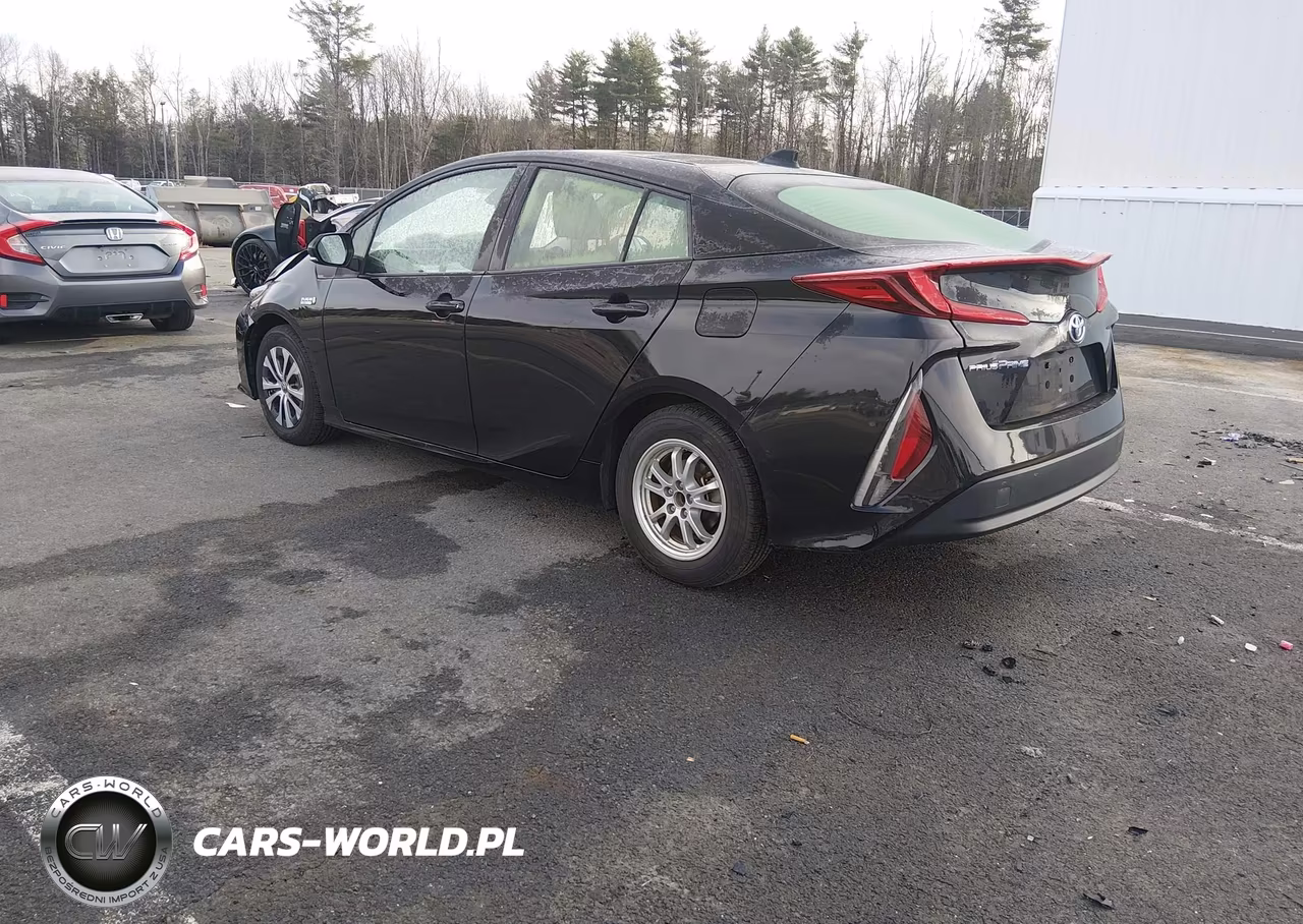 2021 Toyota Prius Prime Le VIN:JTDKAMFP5M3181702 - 3