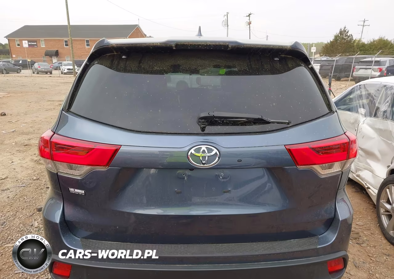 2019 Toyota Highlander Le Plus VIN:5TDBZRFH0KS988543 - 16