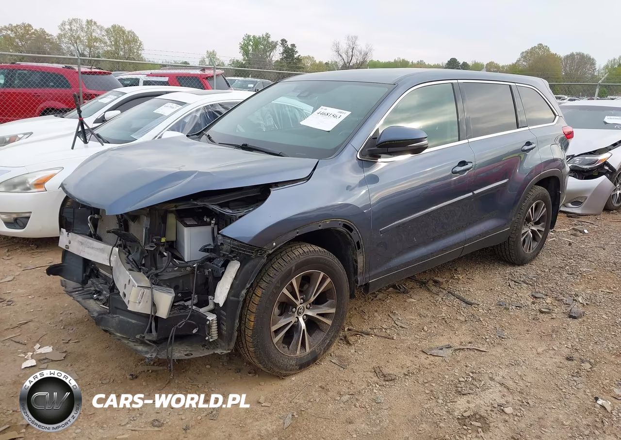 2019 Toyota Highlander Le Plus VIN:5TDBZRFH0KS988543 - 2