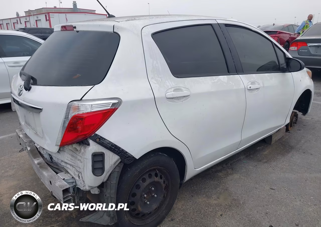 2013 Toyota Yaris Le VIN:JTDKTUD32DD544543 - 4
