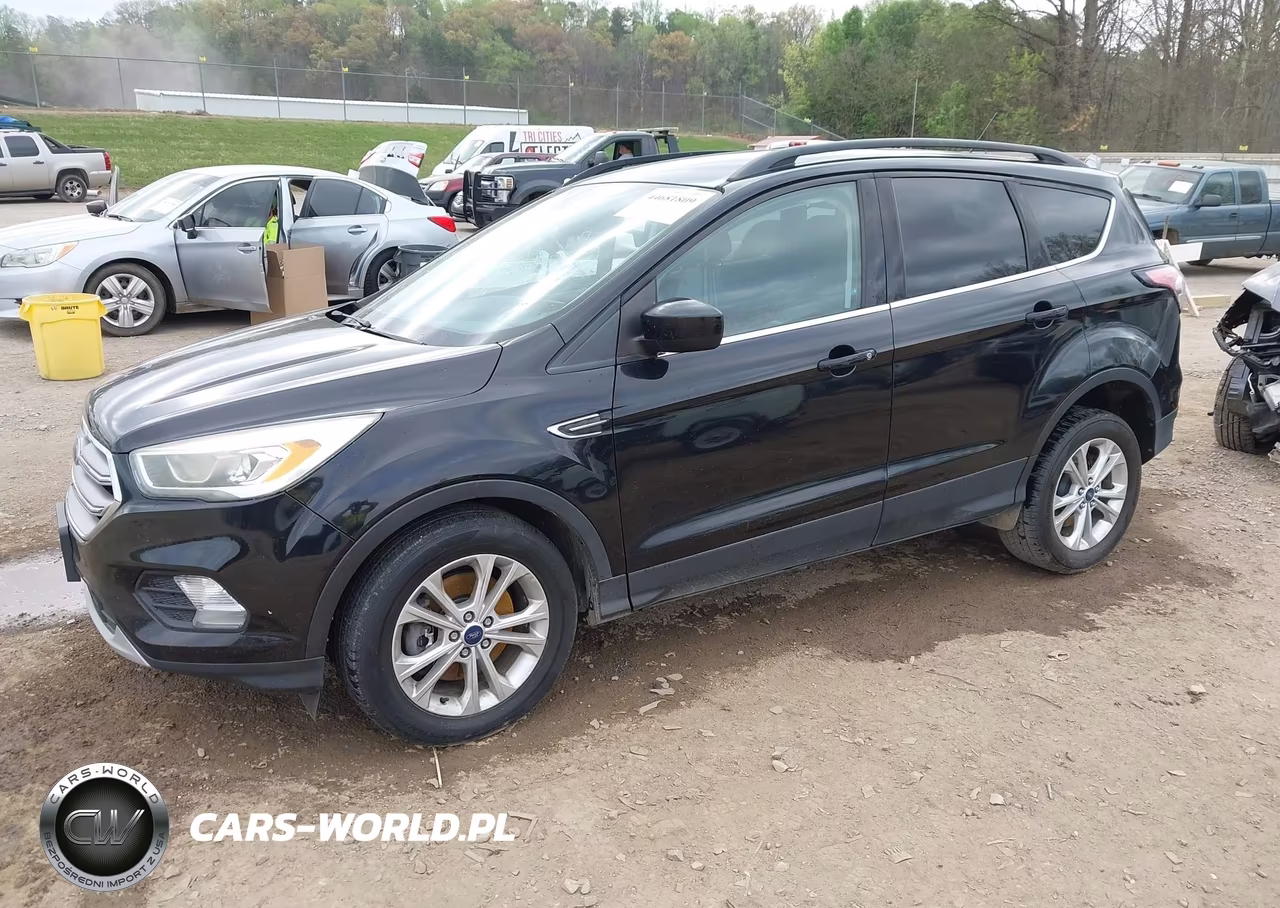 2017 Ford Escape Se VIN:1FMCU9GD1HUF00697 - 2