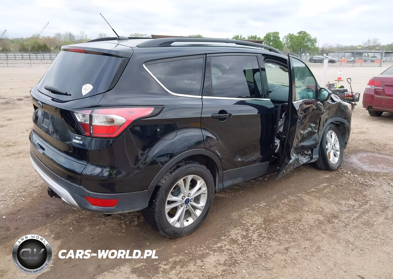 2017 Ford Escape Se VIN:1FMCU9GD1HUF00697 - 4