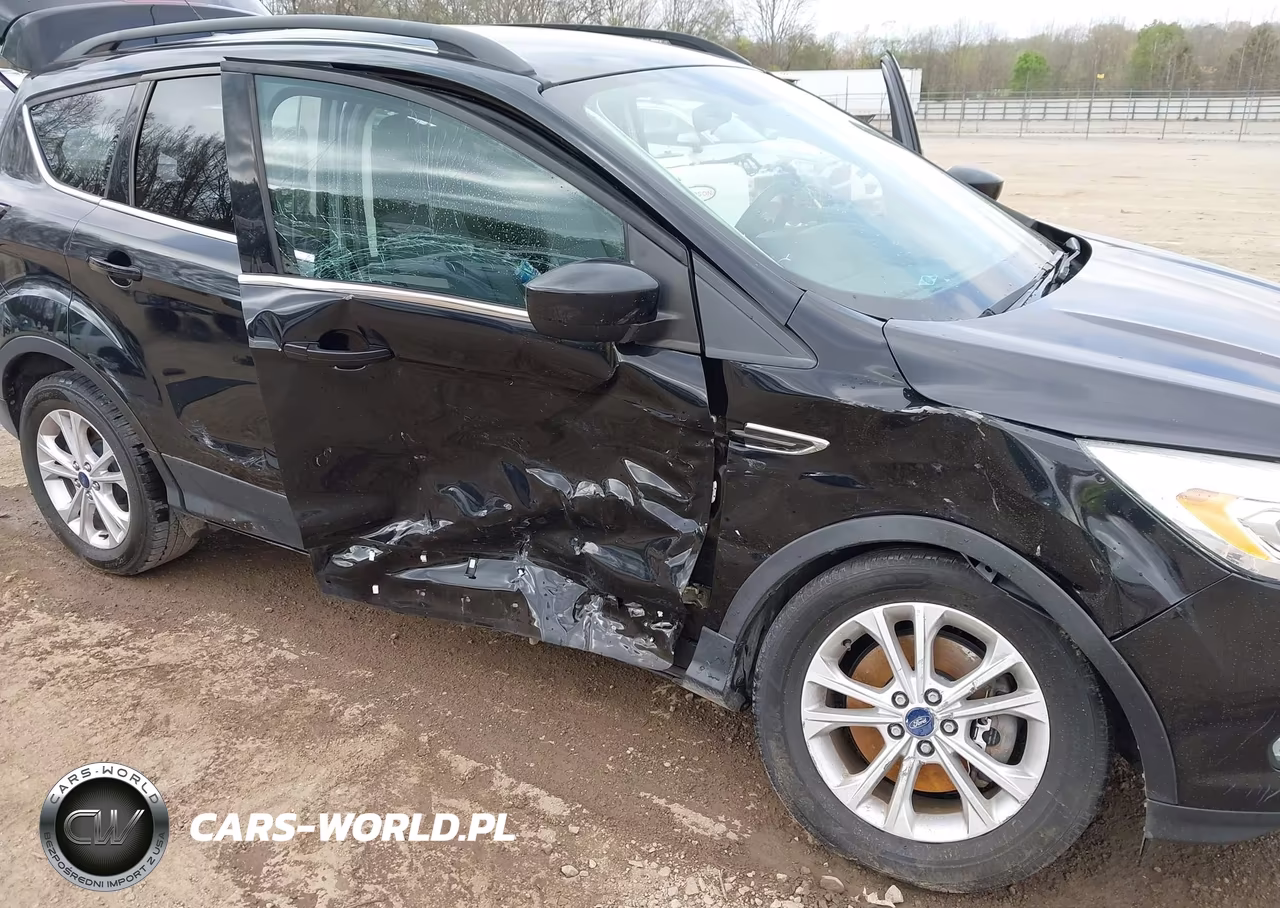 2017 Ford Escape Se VIN:1FMCU9GD1HUF00697 - 6