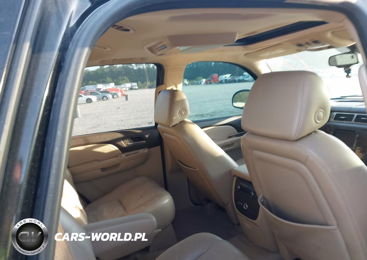 2007 GMC Yukon Denali VIN:1GKFK63807J351671 - 8