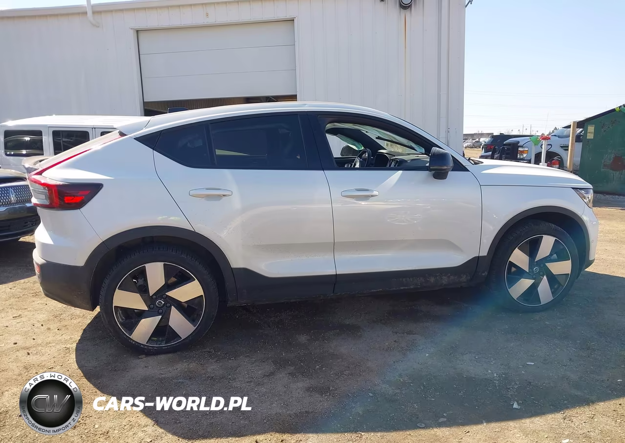 2023 Volvo C40 Recharge Pure Electric Twin Plus VIN:YV4ED3GL4P2064288 - 13