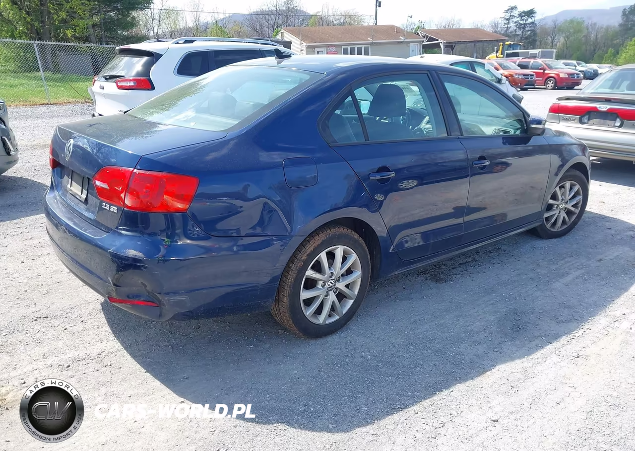 2012 Volkswagen Jetta 2.5L Se VIN:3VWDX7AJ1CM452129 - 4