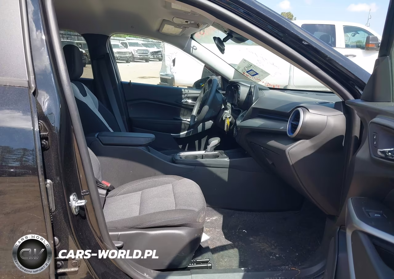 2026 Chevrolet Trax Fwd Ls VIN:KL77LFEP5TC061410 - 5