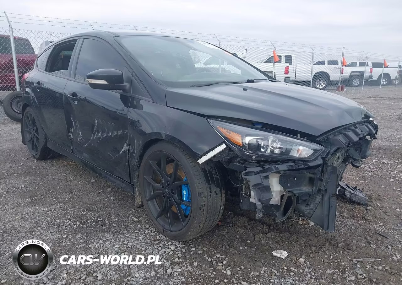2016 Ford Focus Rs – zdjęcie 1 z 17