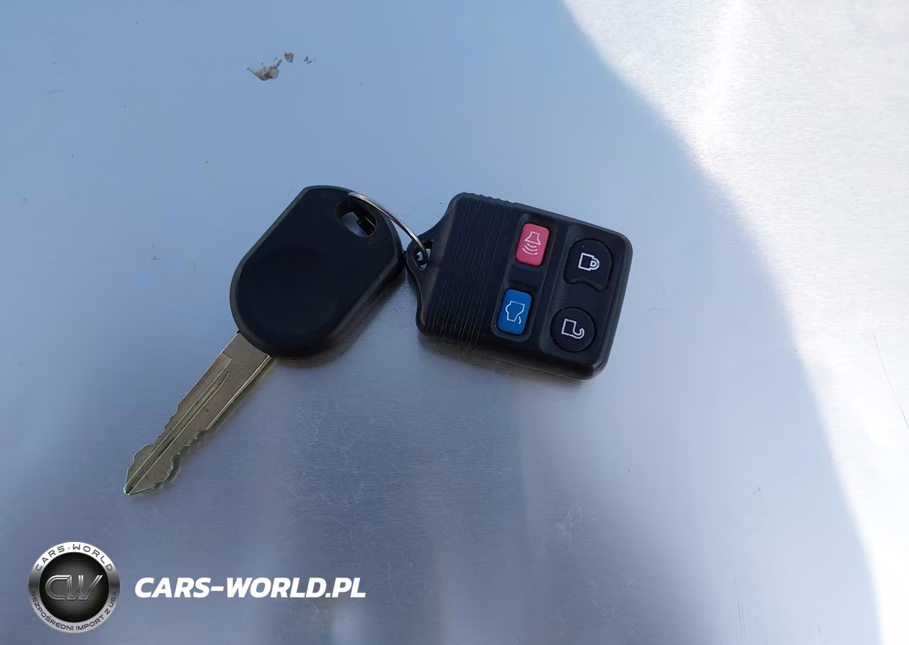 2010 Ford Fusion Se VIN:3FAHP0HGXAR333703 - 11
