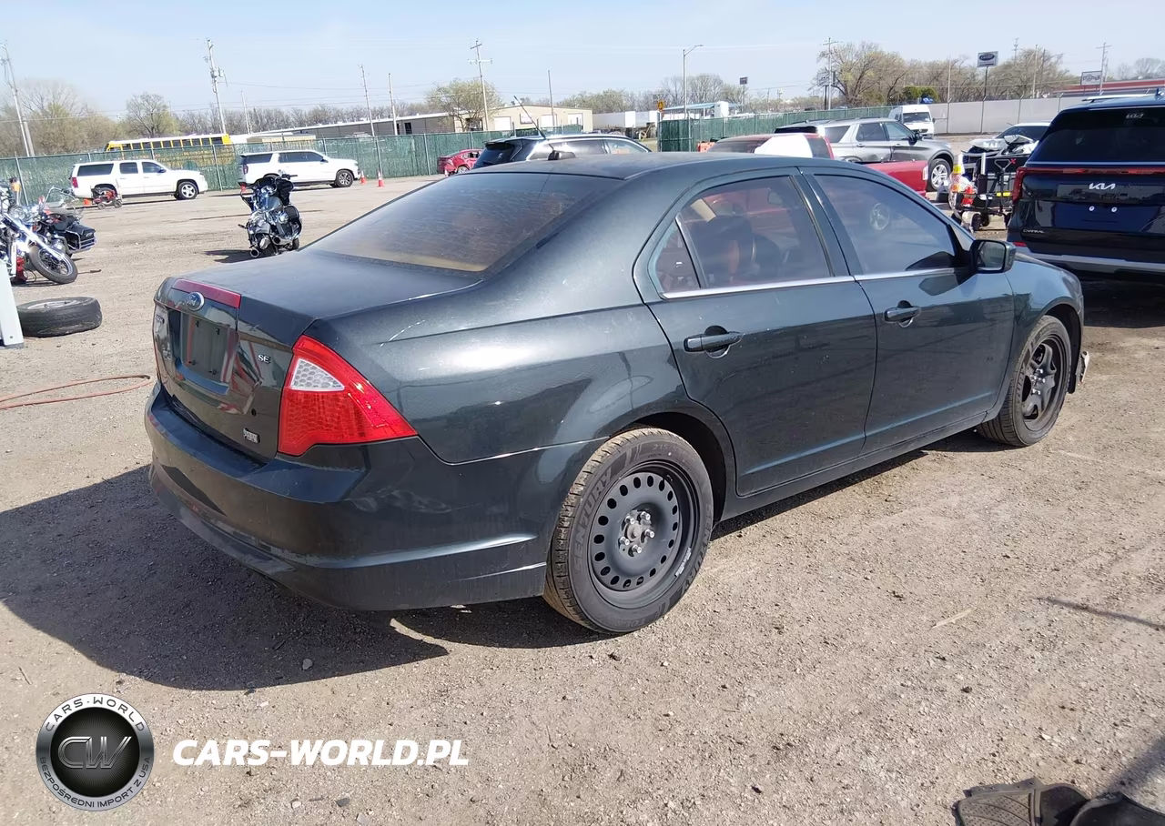 2010 Ford Fusion Se VIN:3FAHP0HGXAR333703 - 4
