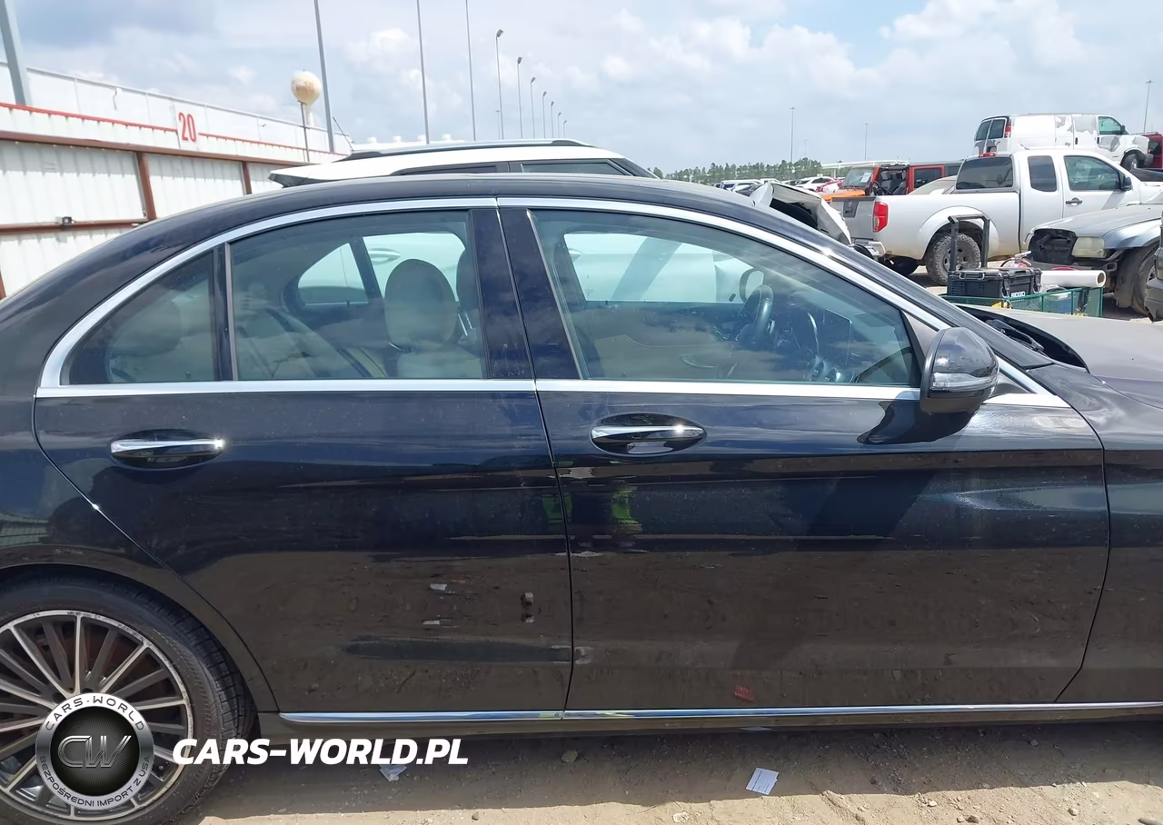 2021 Mercedes-Benz C 300 Sedan VIN:W1KWF8DB2MR612114 - 14
