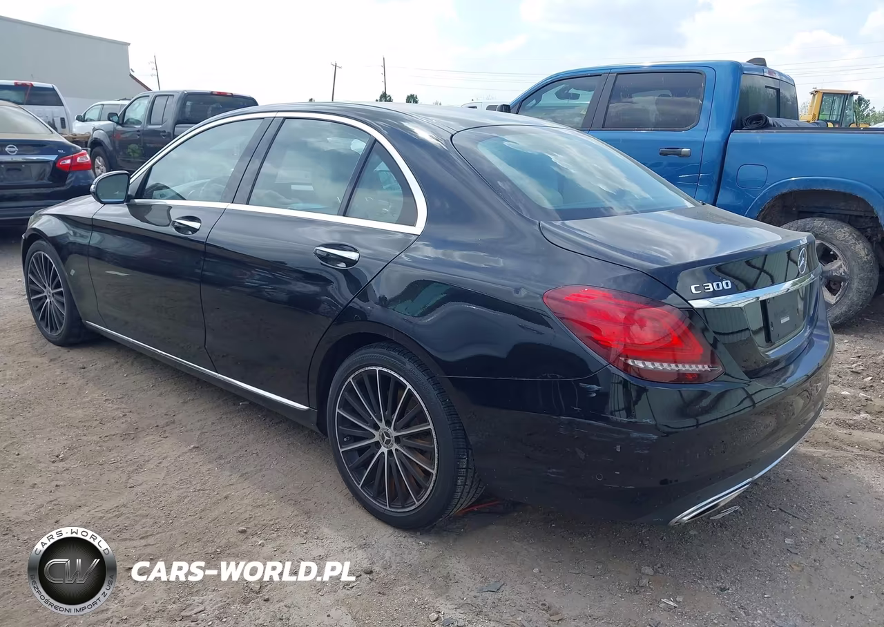 2021 Mercedes-Benz C 300 Sedan VIN:W1KWF8DB2MR612114 - 3